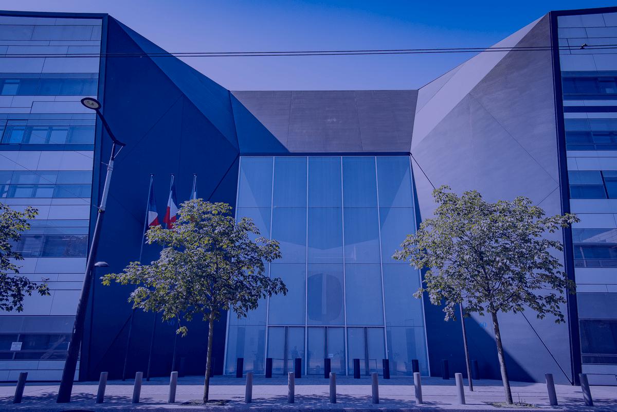 Façade d'un bâtiment moderne